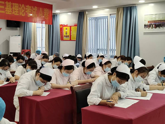 以考促學(xué)，夯基強能