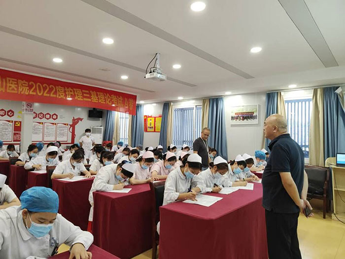 以考促學(xué)，夯基強能